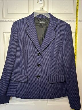 Kasper Women's Navy Textured Blazer with Black Trim